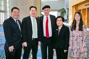 Dr. W. E. “Ed” Bosarge, center, stands with members of Dr. Waun Ki Hong’s family at the AACR Annual Meeting 2019. From left, Ed Hong (son),  Burton Hong (son), Dr. Bosarge, Mihwa Hong (wife), and Elizabeth Hong (Ed Hong’s daughter).