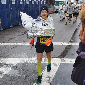 Wendi Platt runs in the Boston Marathon as an AACR Runner for Research, in April 2019 to raise money for the AACR.